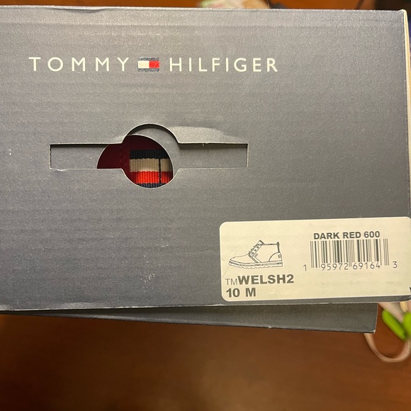Men’s Tommy Hilfiger Welsh Boot - Picture 8 of 8